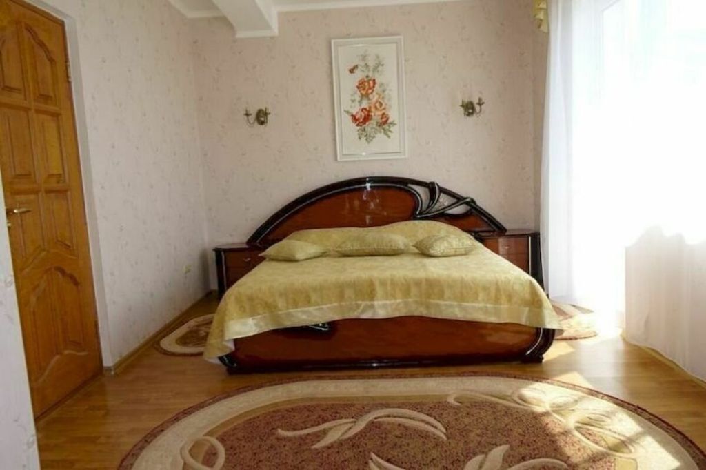 Четырёхместный номер люкс видовой