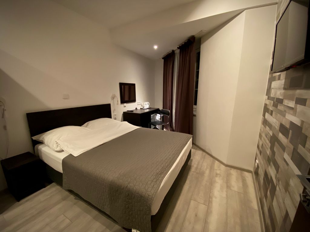 Двухместный номер с 1 кроватью с одной большой кроватью