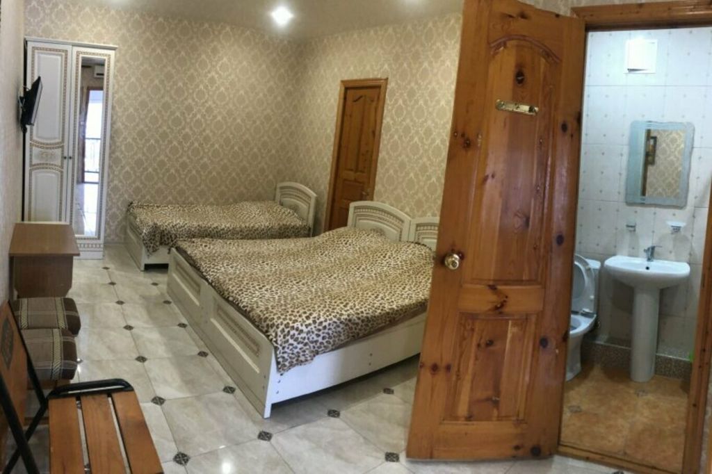 Трёхместный номер полулюкс