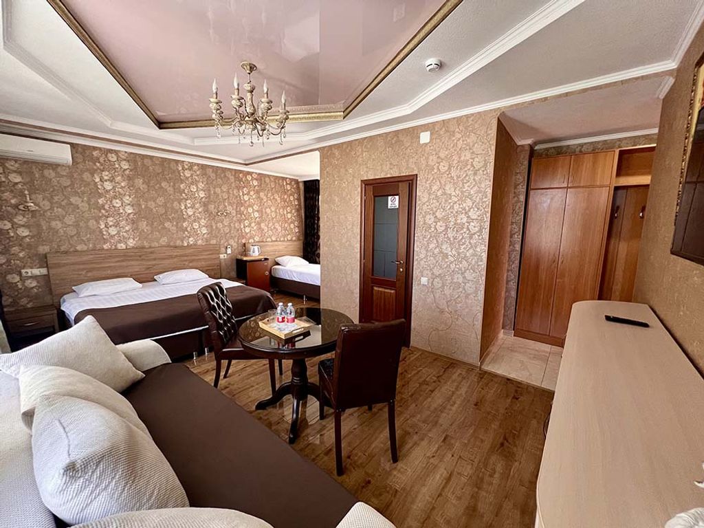 Двухместный номер с 1 кроватью делюкс карамельный