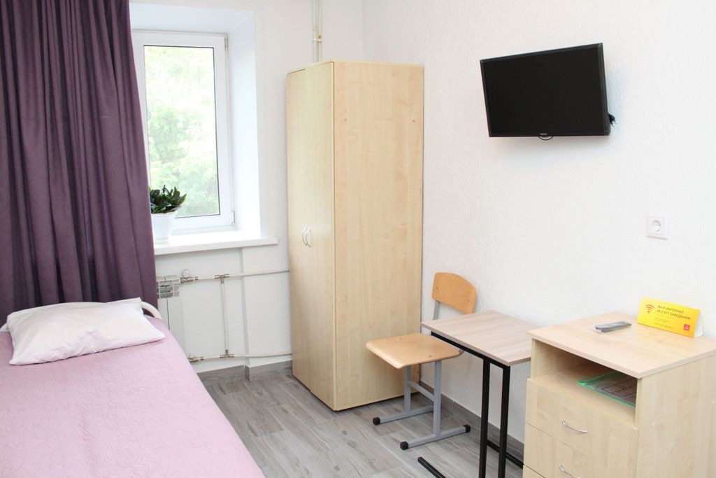 Одноместный номер улучшенный номер в Хостеле Комфорт