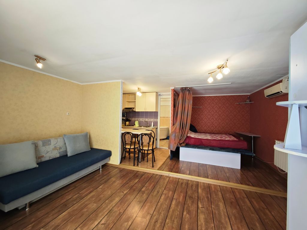 Дом коттедж с однокомнатными люксами