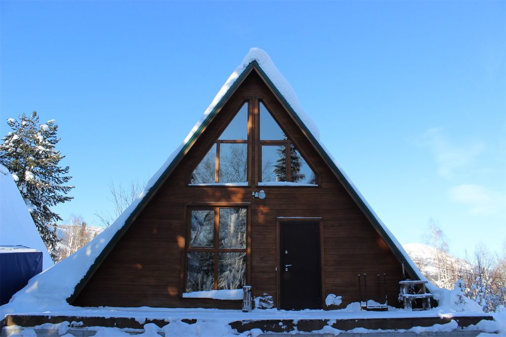 Дом шалаш с двумя спальнями