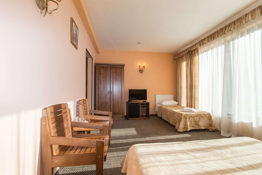 Трёхместный номер улучшенный