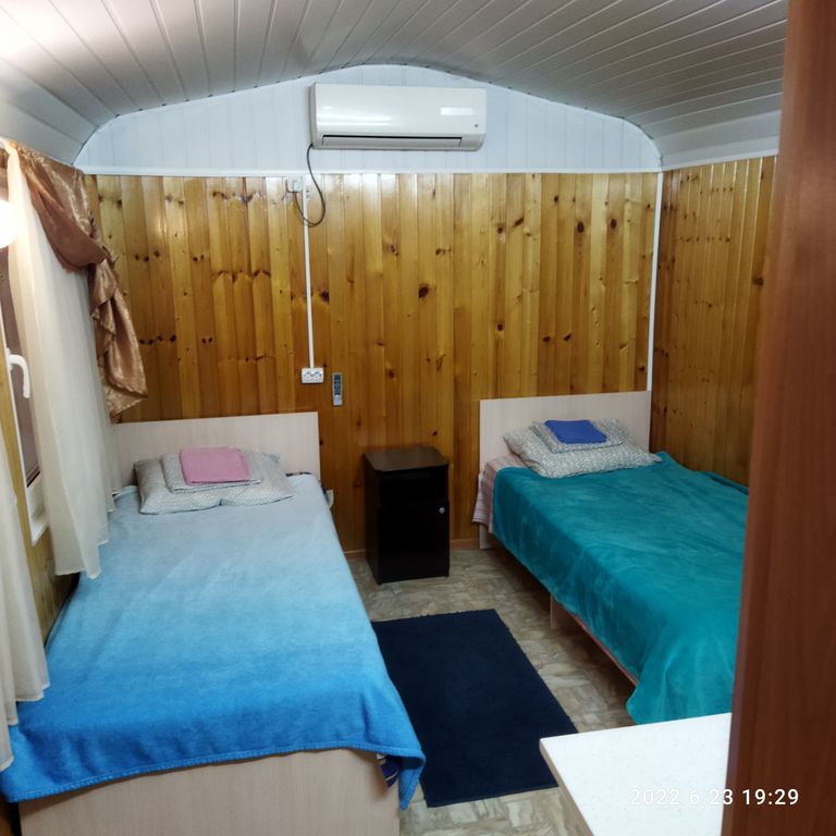 Четырёхместный номер двухкомнатный 6