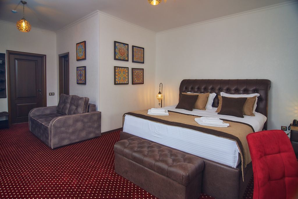 Двухместный номер с 1 кроватью Джуниор сюит