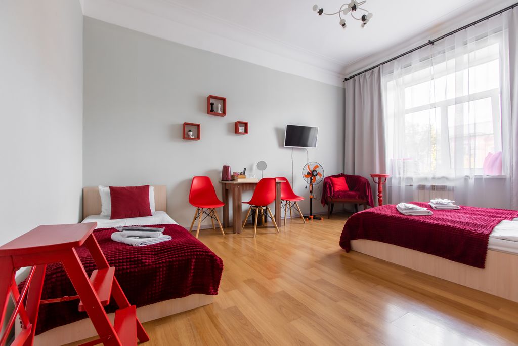 Трёхместный номер стандарт с видом на город