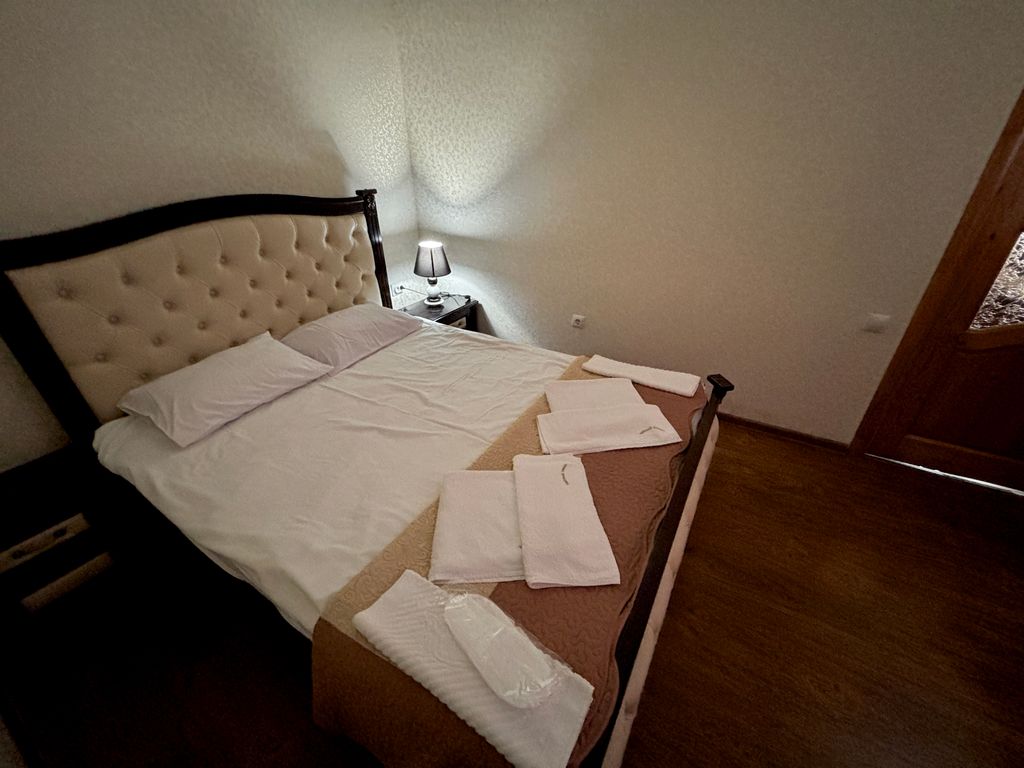 Четырёхместный номер С4 полулюкс