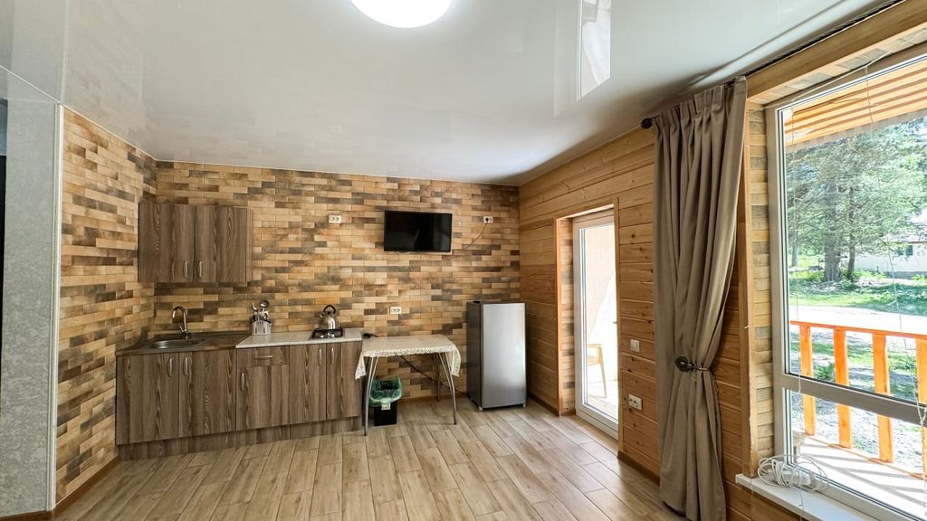 Дом полдуплекс