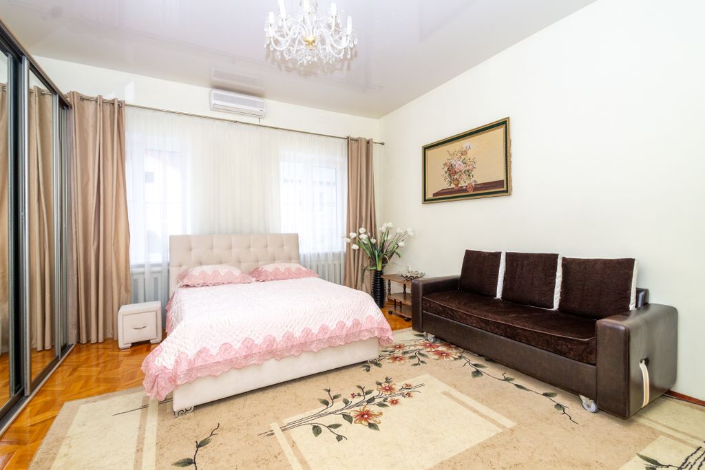 Семейный номер люкс с видом на горы