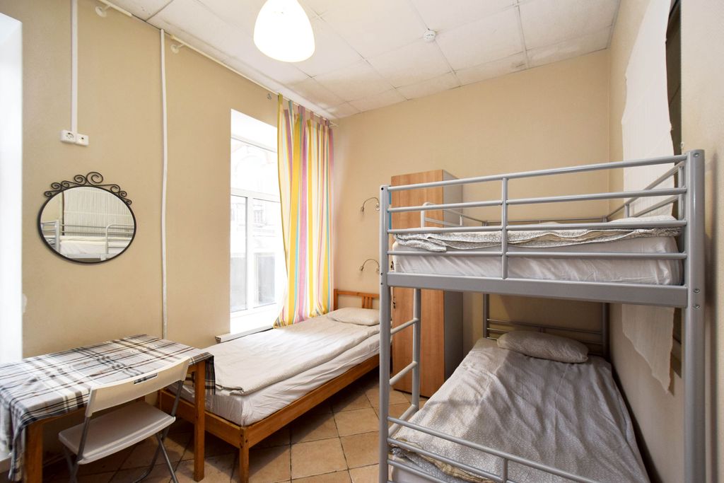 Семейный с общей ванной комнатой