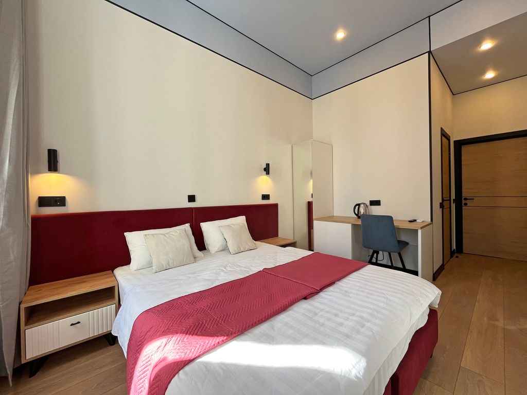 Двухместный номер с 2 отдельными кроватями улучшенный стандарт Double/Twin