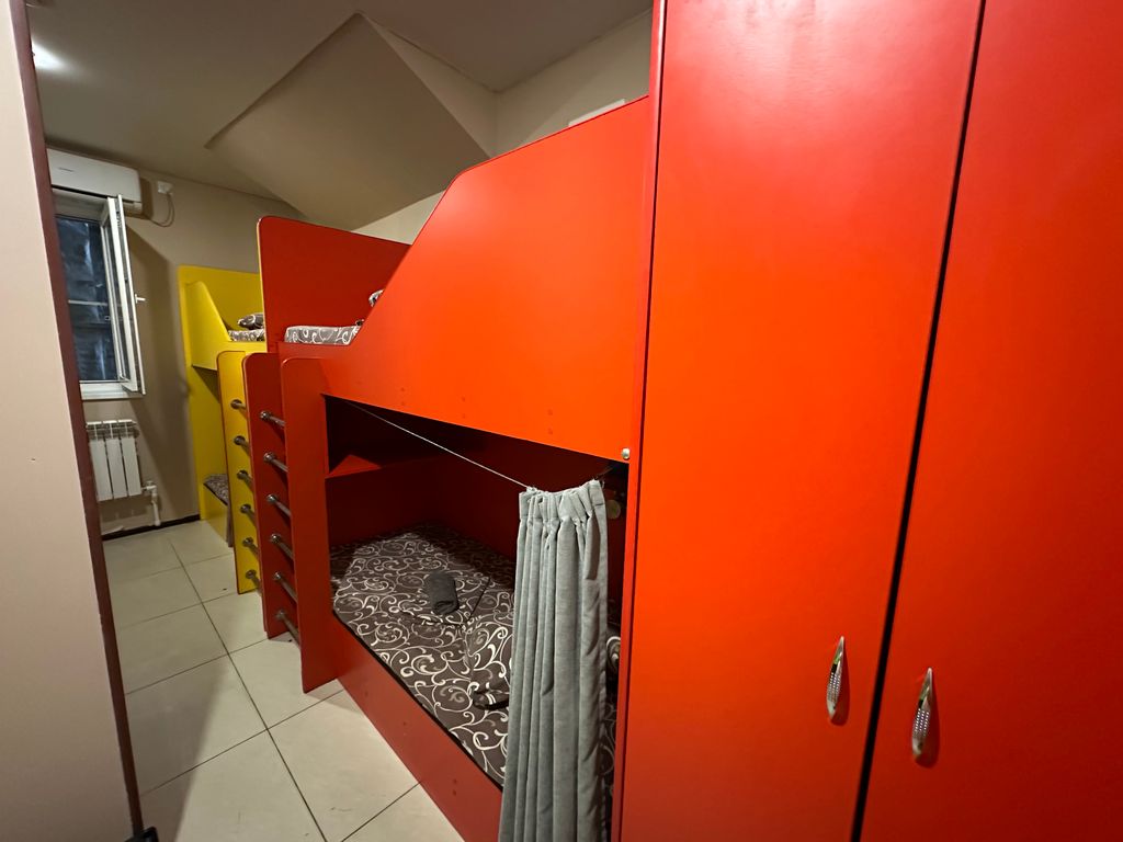 Семейный номер 6-местный семейный номер с кондиционером, душем и туалетом