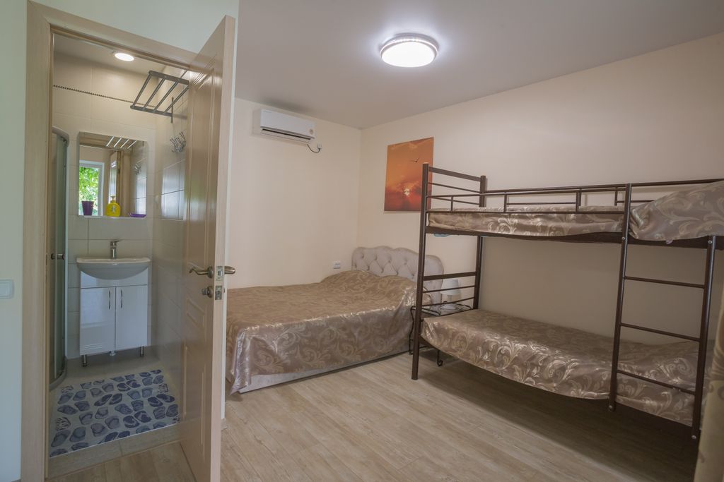 Трёхместный номер №2