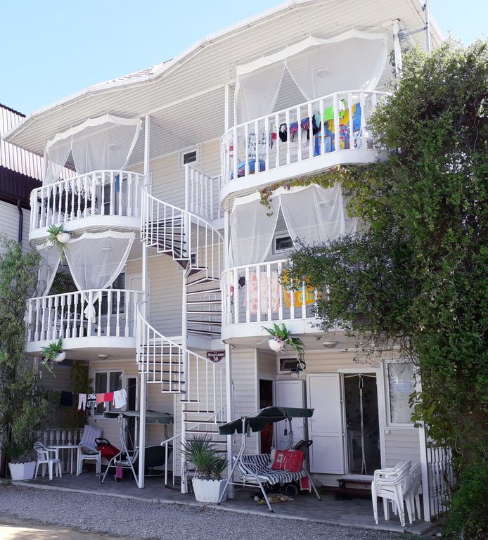 Четырёхместный номер стандарт с кухней 1 этаж