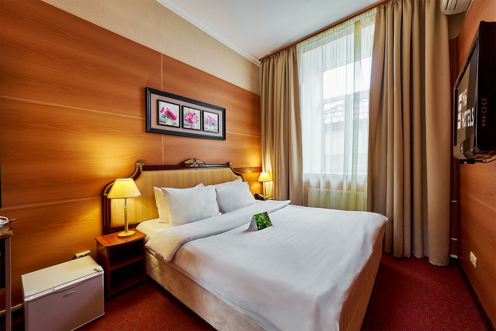 Двухместный номер с 1 кроватью стандарт