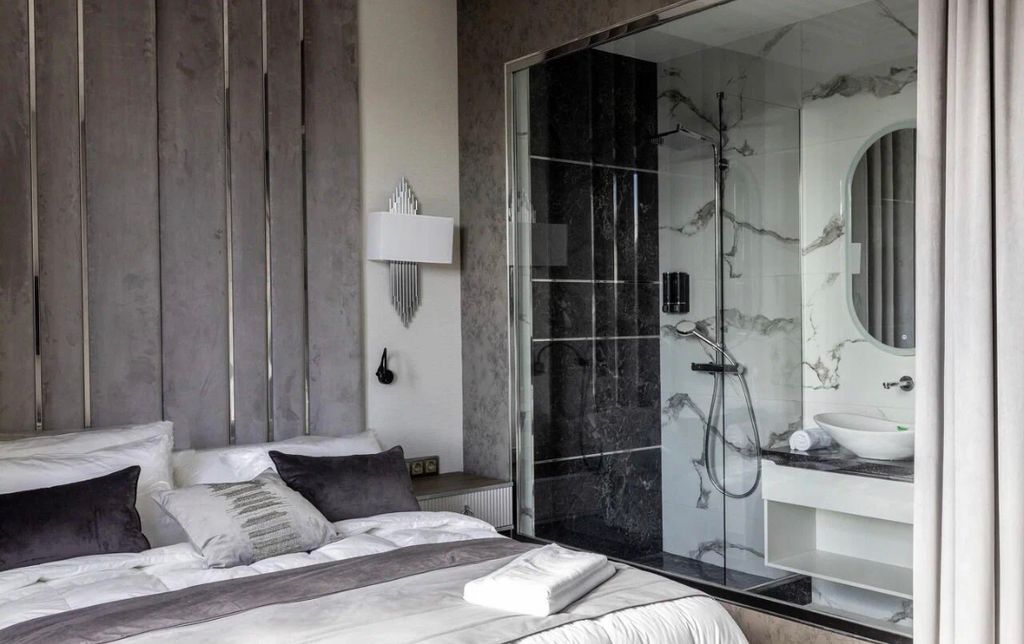 Двухместный номер с 1 кроватью улучшенный с видом на город