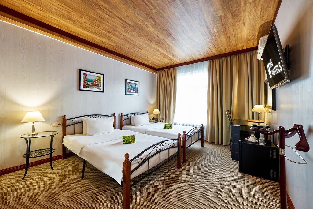 Двухместный номер с 2 отдельными кроватями улучшенный