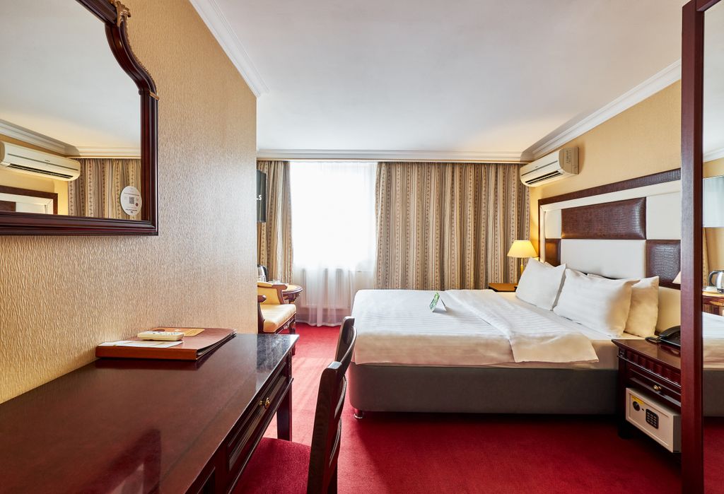 Семейный номер двухкомнатные апартаменты