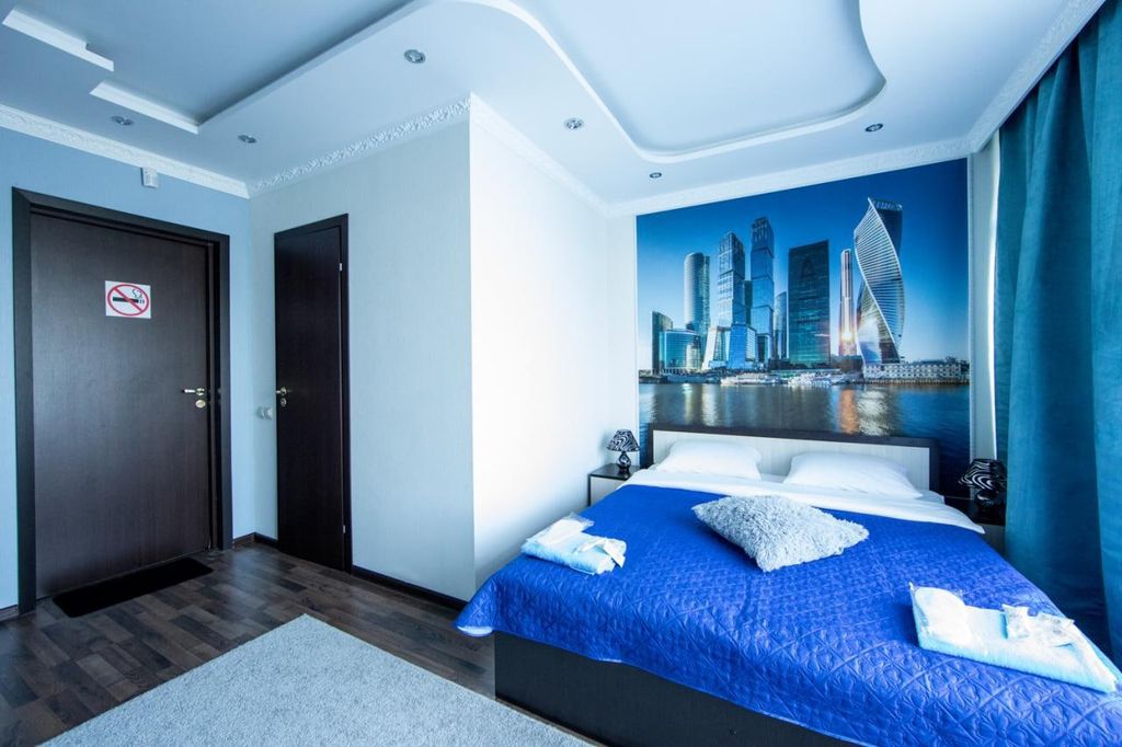 Двухместный номер с 1 кроватью люкс Москва