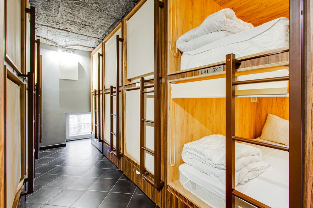 Многоместный смешанный номер капсула в общем 12-ти местном номере