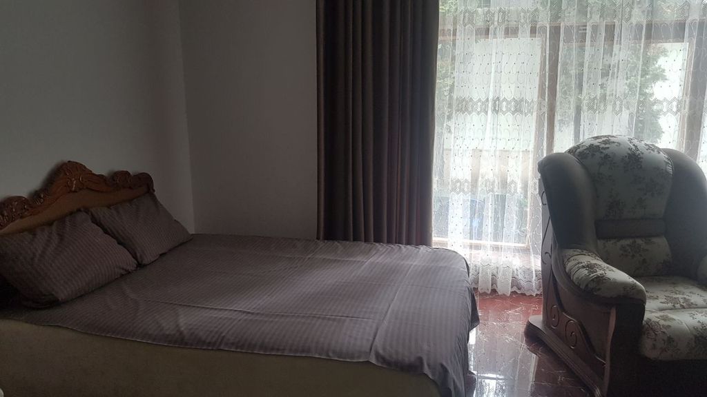 Апартаменты Просторный 2-х комнатный с кухней