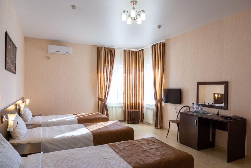 Трёхместный номер стандарт с ванной