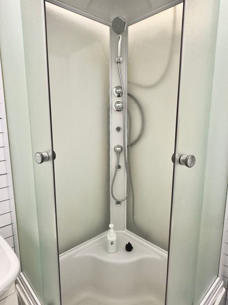 Душевая кабина