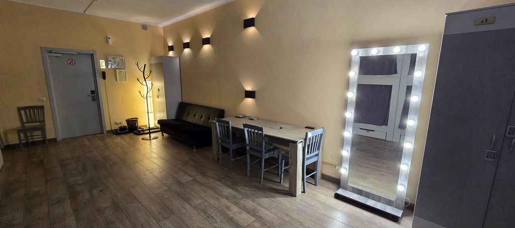 Многоместный женский номер бизнес для женщин и мужчин, 6 мест