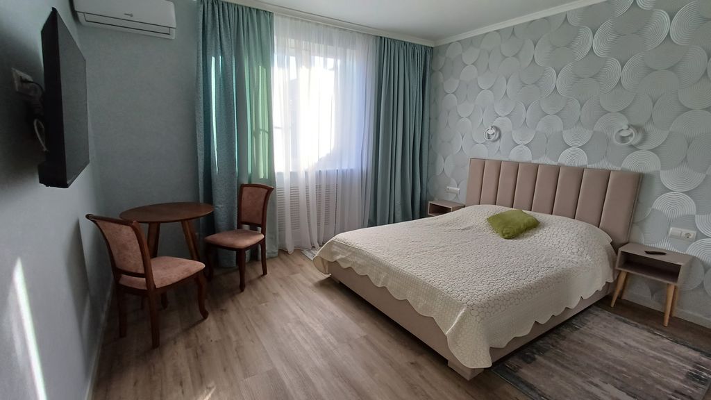 Четырёхместный номер двухкомнатный 4-5 местный