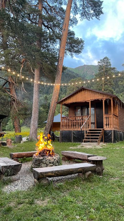 Семейный номер люкс с видом на горы