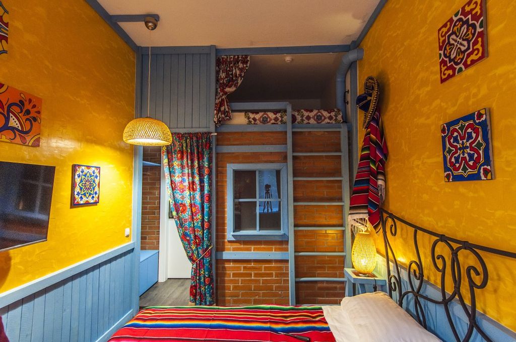 Семейный номер стандарт, Мехико