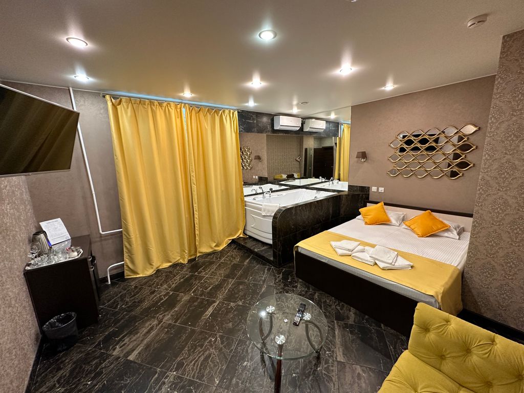 Двухместный номер с 1 кроватью люкс