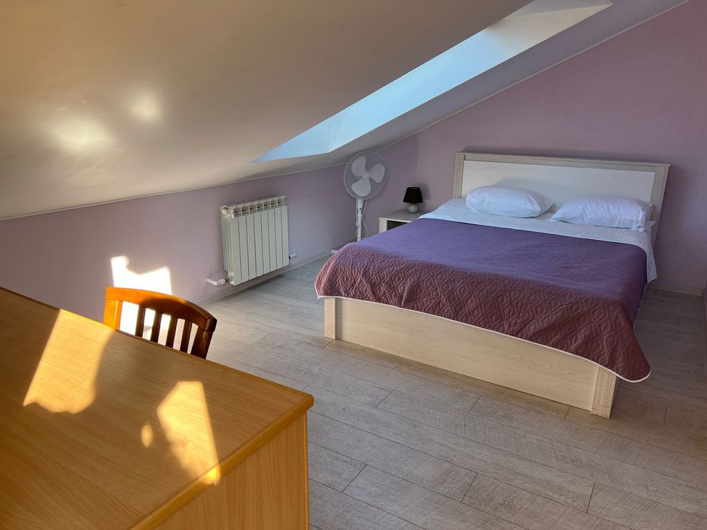 Двухместный номер с 1 кроватью мансардный