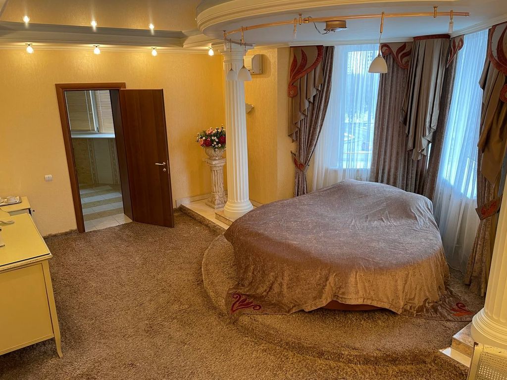 Двухместный номер с 1 кроватью студия 406