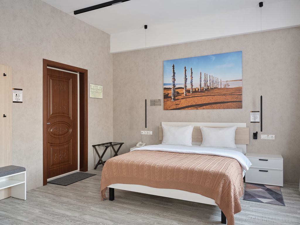 Двухместный номер с 1 кроватью  первой категории стандарт улучшенный