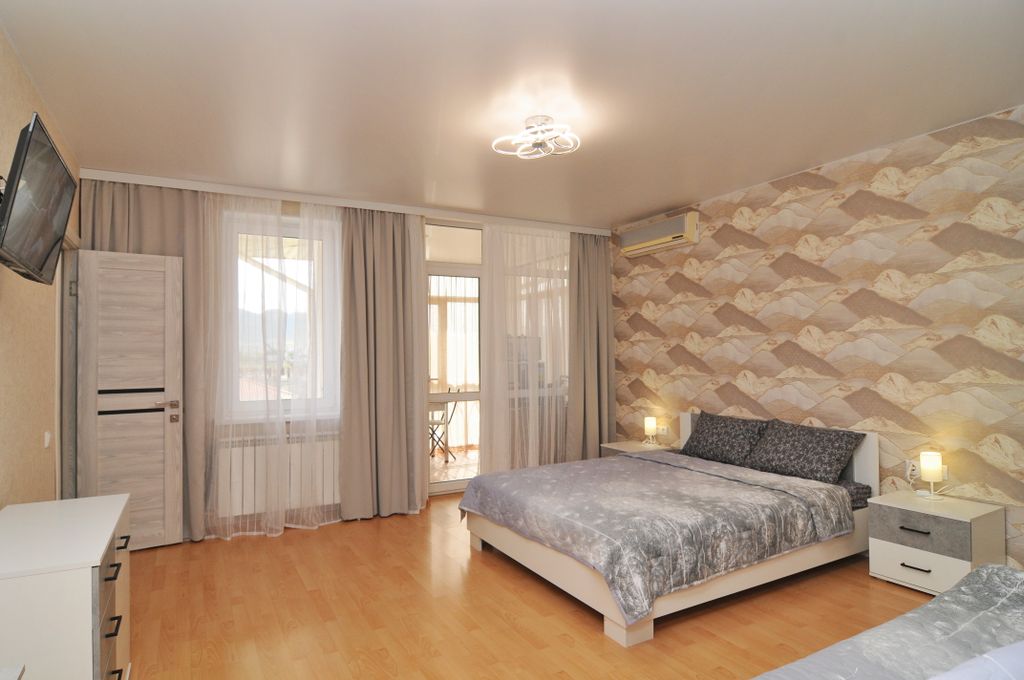 Апартаменты №8 стандарт, 2 линия, боковой вид на море