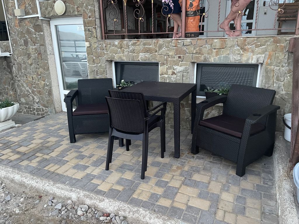 Четырёхместный номер студия возле моря