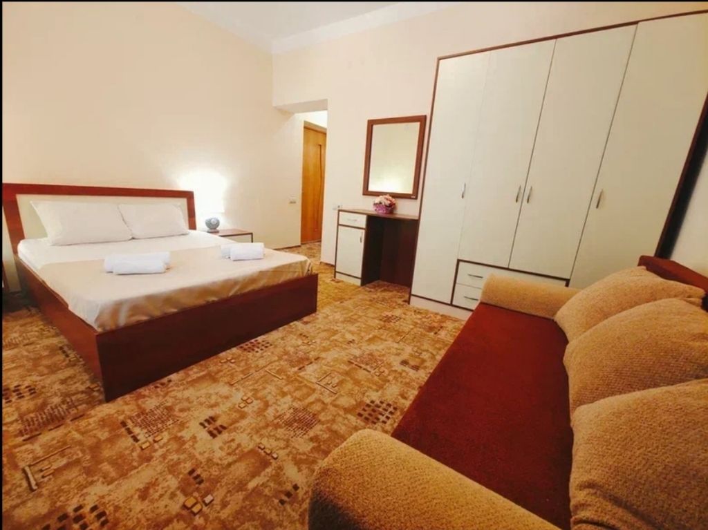 Четырёхместный номер Комфорт с балконом