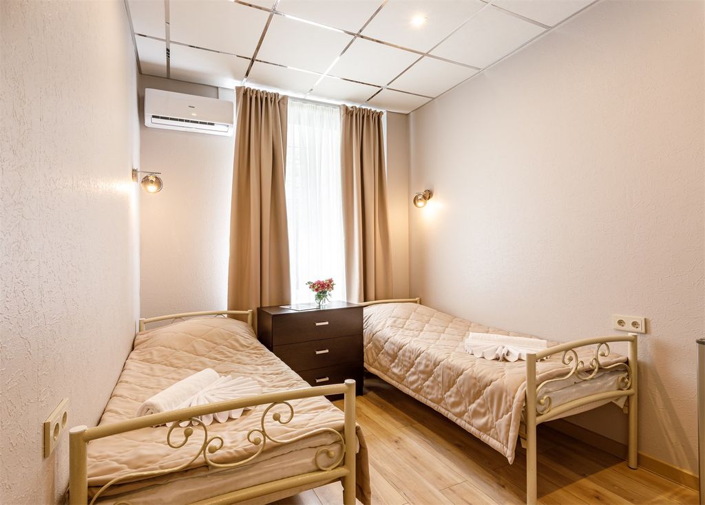 Двухместный номер с 2 отдельными кроватями эконом