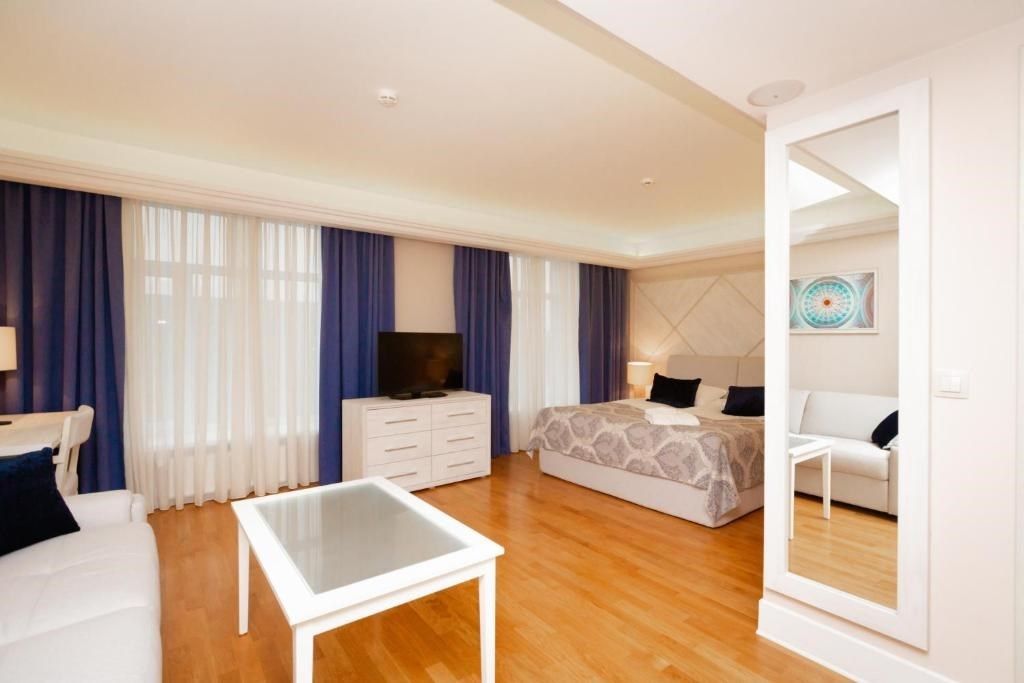 Двухместный номер с 1 кроватью полулюкс