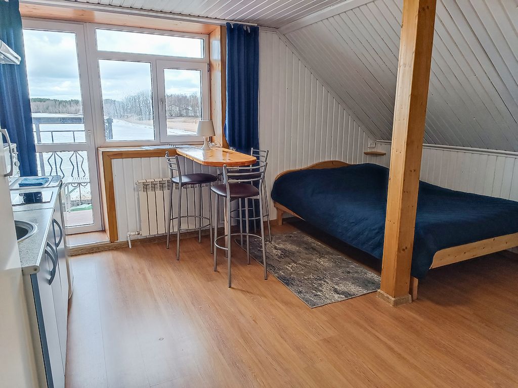 Двухместный номер с 1 кроватью с видом на озеро и балконом