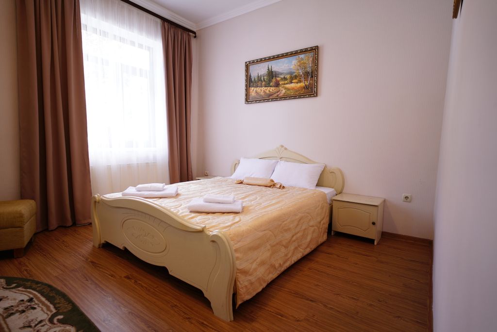 Двухместный номер с 1 кроватью Улучшенный стандартный номер с видом на горы