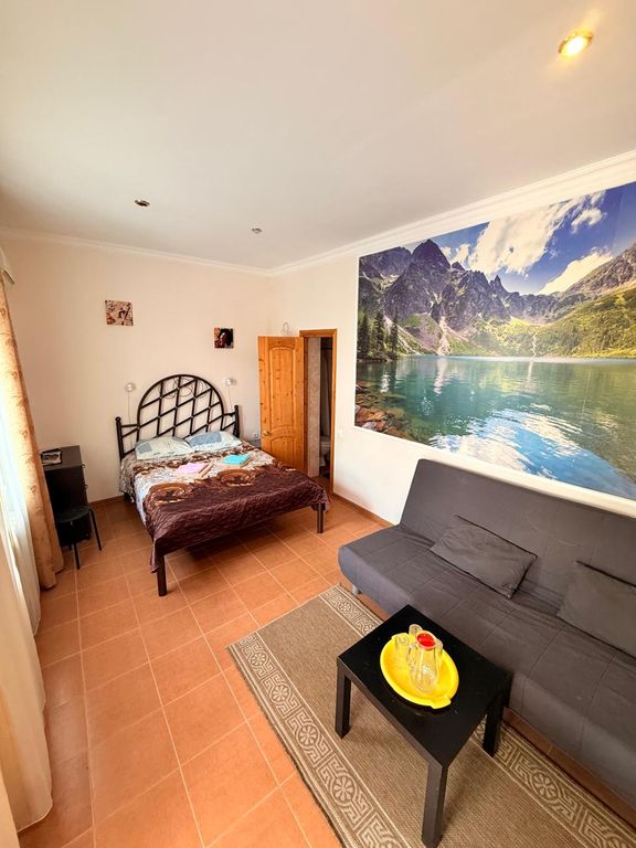 Четырёхместный номер стандарт с видом на горы