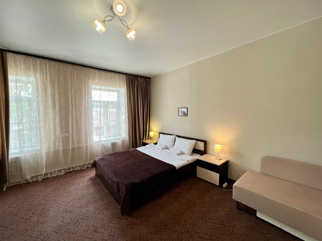 Двухместный номер с 1 кроватью Standart DBL