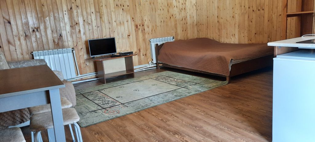 Четырёхместный номер эконом с видом на горы