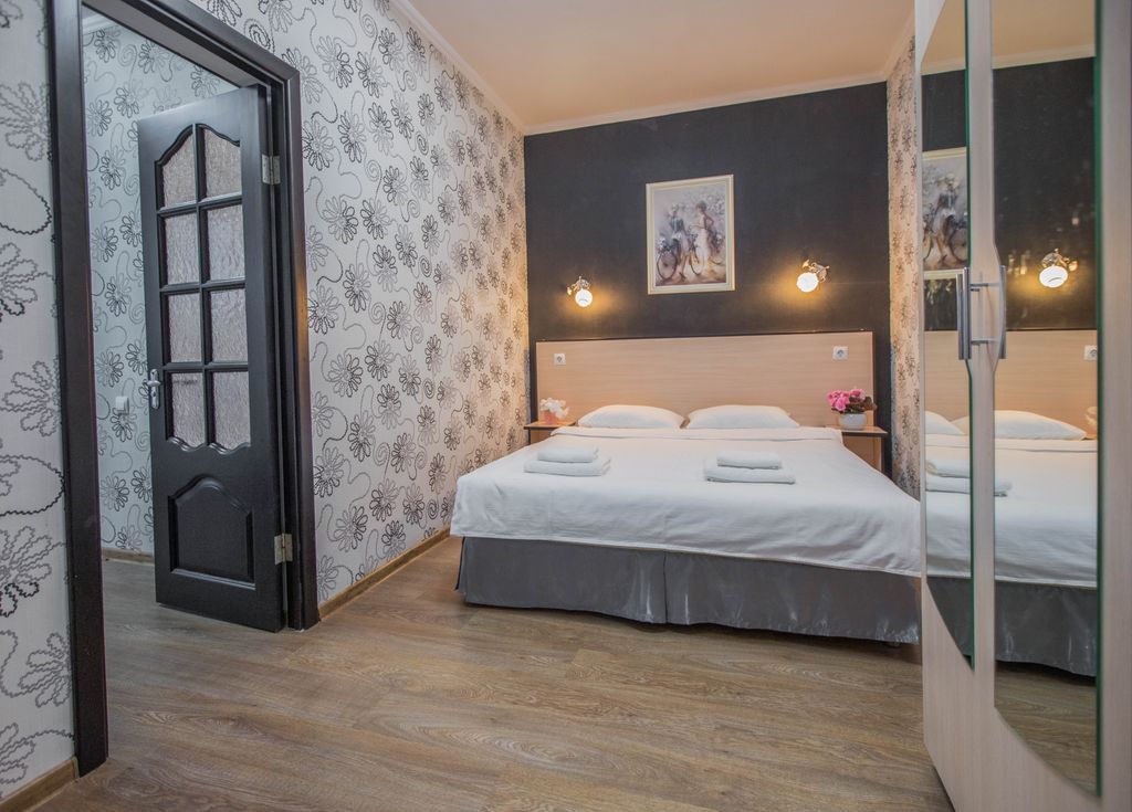 Двухместный номер с 1 кроватью двухкомнатный люкс