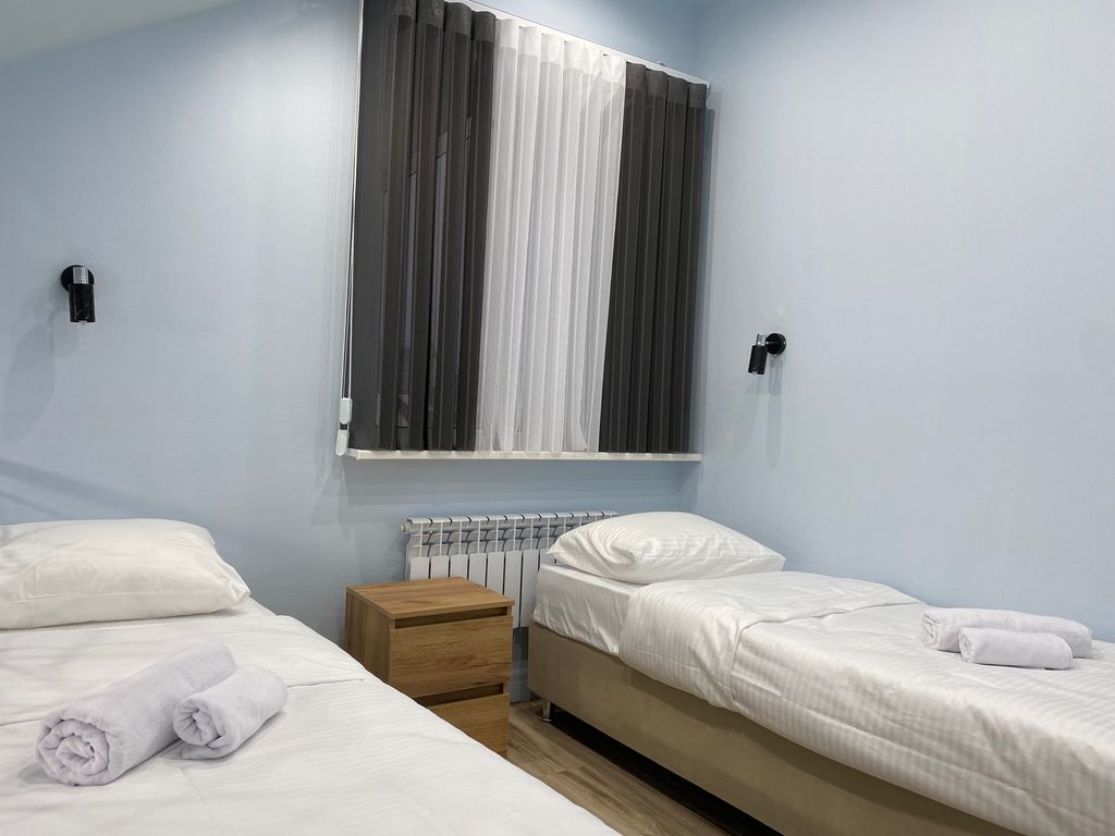 Трёхместный номер люкс с видом на город