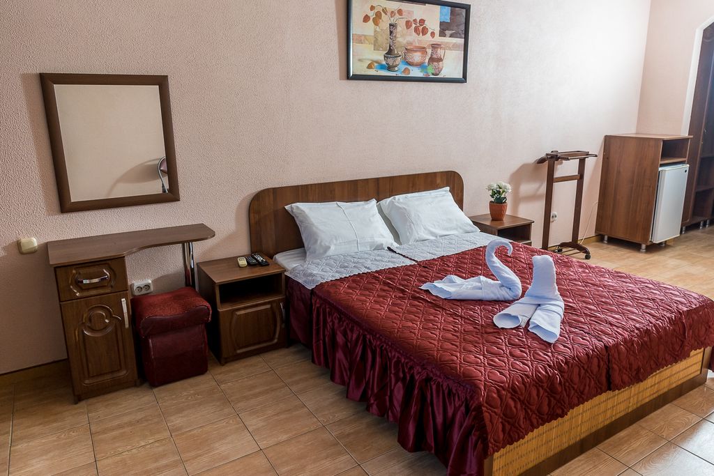 Трёхместный номер Комфорт 2+1