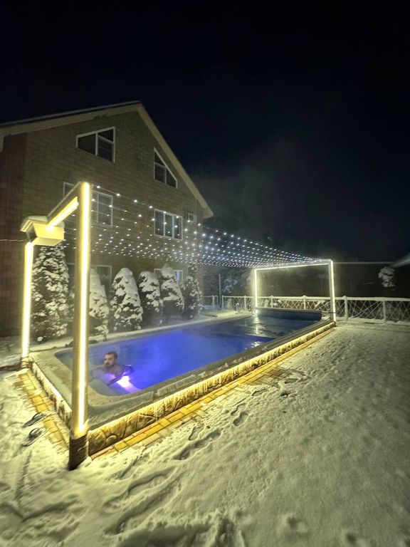 Трёхместный номер стандарт с видом на горы